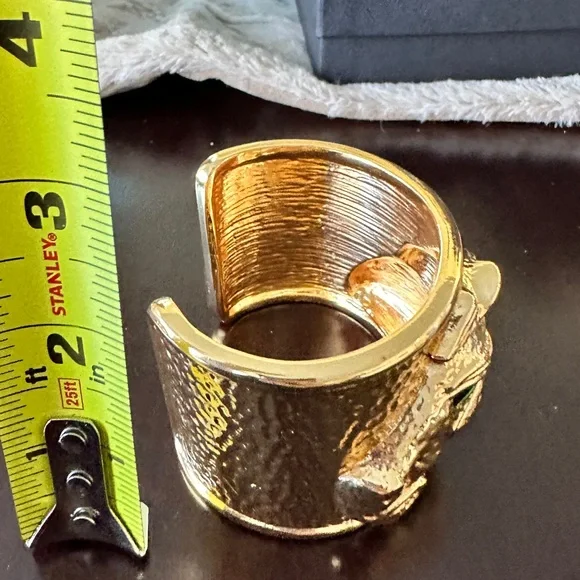 Catwalk John Gold-Tone Horse Head Cuff Bracelet – Heavy Statement Designer Piece - Picture 5 of 8